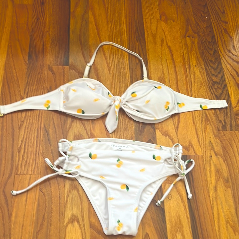 never worn bikini, lemons pattern